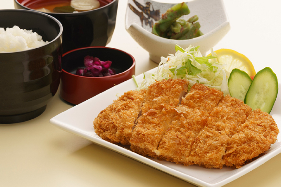 厚切りサクサク ロースカツ定食