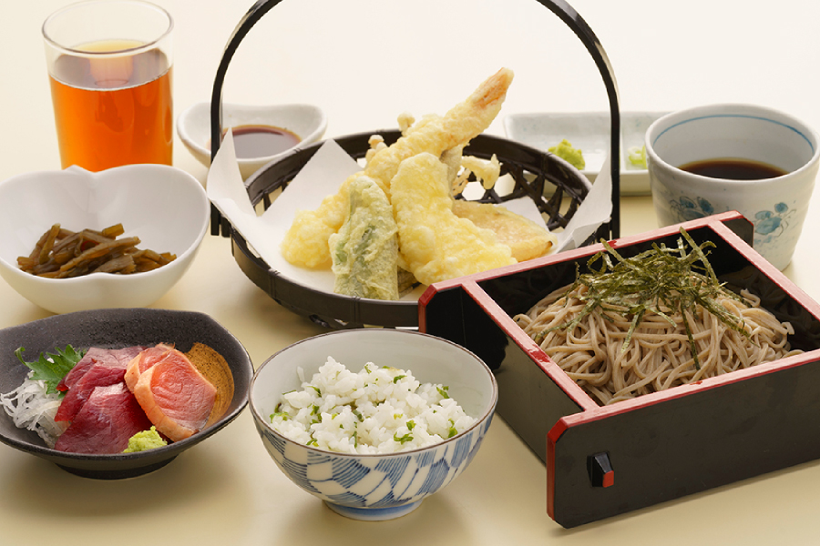 りんごの湯定食(土日限定)