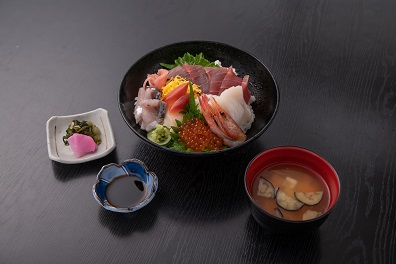 りんごの湯特選海鮮丼